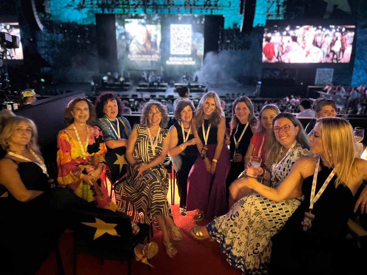 MeetinNews's tweet image. 🌟 Cuando algunos de los mejores #eventplanners de nuestro país se juntan... PASAN COSAS MUY TOP 🚀
Así fue en la EXPERIENCIA @StarliteFest  #Marbella , organizada por Meet IN este fin de semana para 40 profesionales, con una agenda vibrante, anfitriones de lujo y momentos únicos