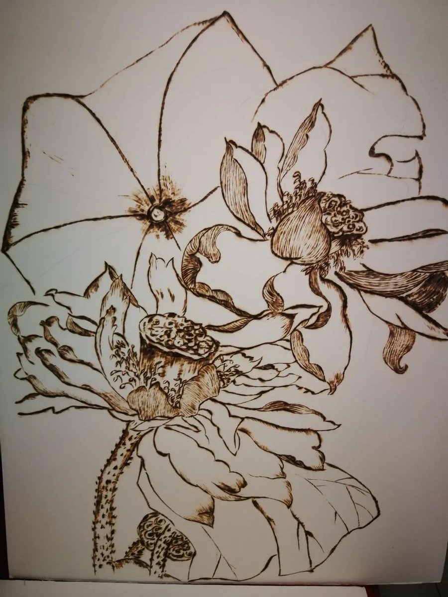 ExploreXichang's tweet photo. The #TorchFestival is coming! Ever seen art painted with fire? 🔥#Xichang #Pyrography, an intangible cultural heritage, uses glowing metal as a “pen” to etch stunning designs. Passed down for generations, these fiery masterpieces now captivate collectors worldwide. #LegacyUpdate https://t.co/wHfgKXWdp2
