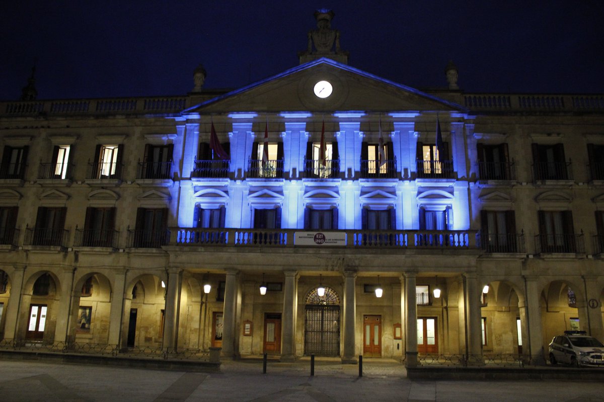 #Gasteiz ek bat egin du Erretinaren Mundu Egunarekin v-g.eus/4lXN3UG

#VitoriaGasteiz se suma a la celebración del Día Mundial de la Retina v-g.eus/46LNsVW