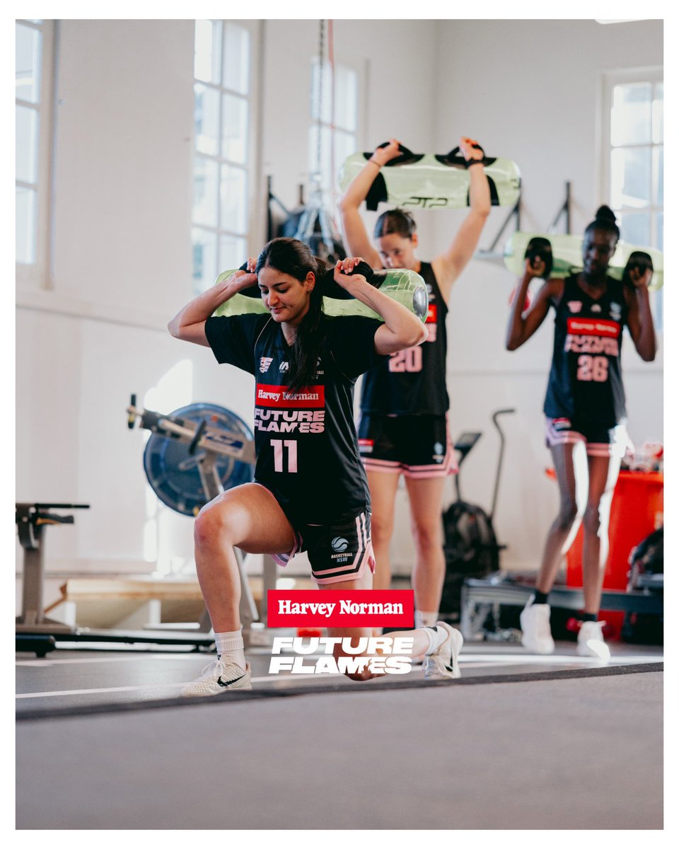 TheSydneyFlames's tweet image. Harvey Norman Future Flames: Vol 2
Week 2 saw a special appearance by Sydney Flame #133 @loznicholson 🔥
#BringTheHeat