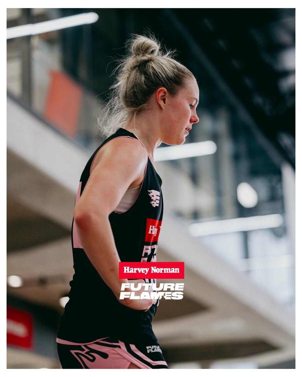 TheSydneyFlames's tweet image. Harvey Norman Future Flames: Vol 2
Week 2 saw a special appearance by Sydney Flame #133 @loznicholson 🔥
#BringTheHeat
