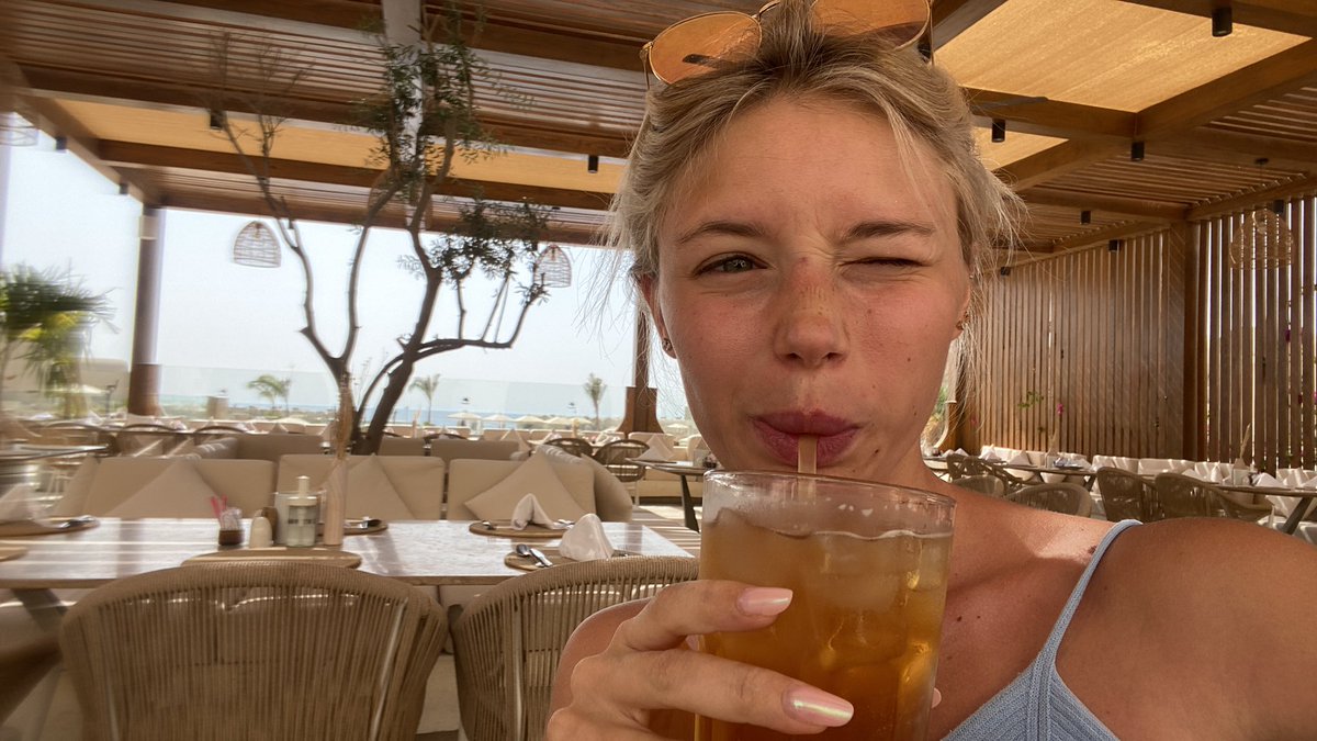 princessoolly's tweet photo. @pietrobottazzzi Ma perché stai facendo tutto da solo??🤣 https://t.co/BDWk4iecA0