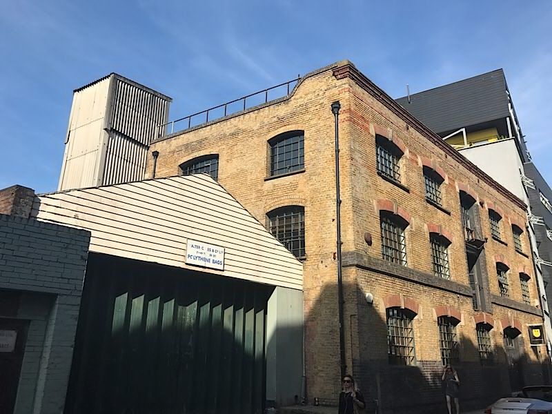 se1's tweet image. Bermondsey - Plans for a new 'co-living' development (instead of the consented office scheme) at 47-49 Tanner Street go on show to the public this afternoon
se1.news/whatson/#thurs…