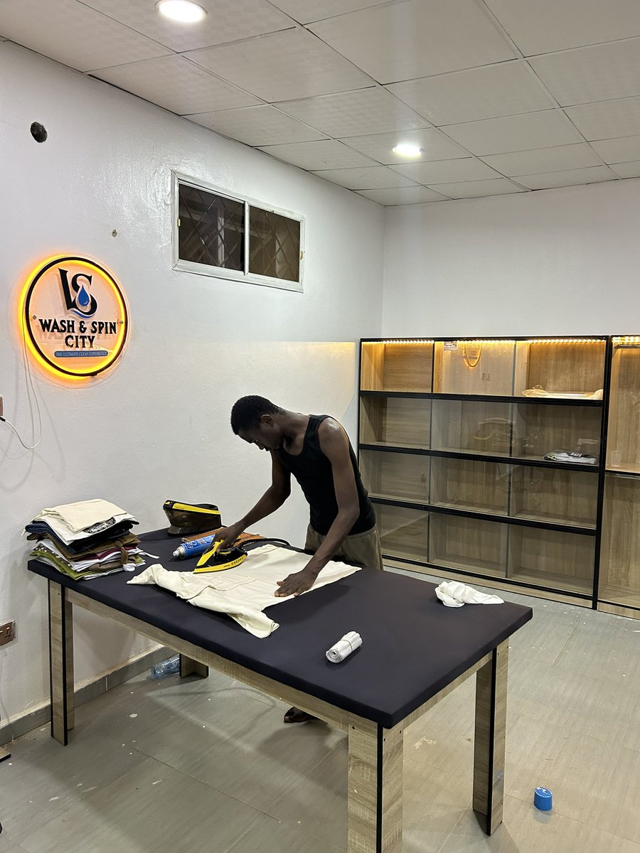 dejaavool's tweet image. New in… Wash and spin city the ultimate clean experience is here to provide good dry cleaning and car wash services at reasonable prices
Location: 20b block LXVI Oba Ile Housing Estate, Akure.
Kindly retweet