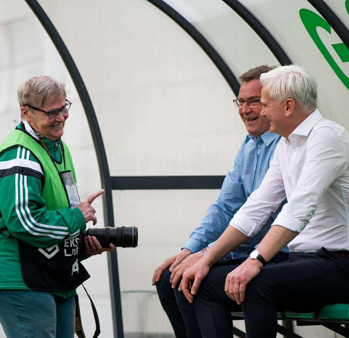 Pani Krysia wiedziała pierwsza... 😉

Powodzenia dla Jana Urbana i Jacka Magiery, byłych trenerów Śląska, w pracy z dorosłą reprezentacją Polski 🇵🇱