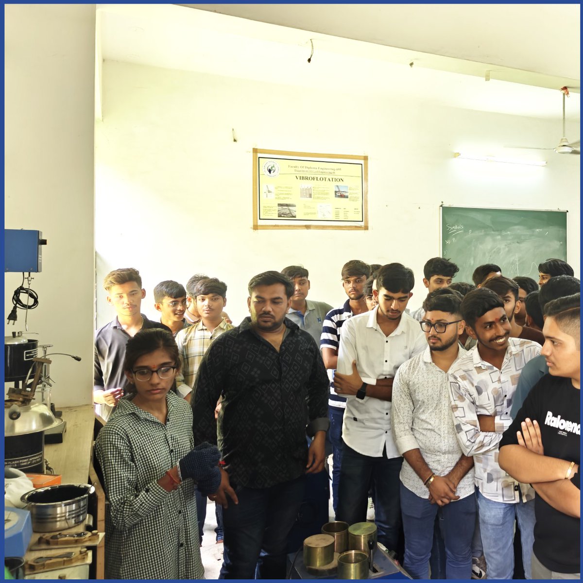 DrSubhashUni's tweet image. Civil Engineering Department, Dr. Subhash University successfully organized a practical training session on Highway Engineering Materials!

#CivilEngineering #DSU  #HighwayEngineering #PracticalTraining #EngineeringEducation #DrSubhashUniversity #HandsOnLearning #FutureEngineers