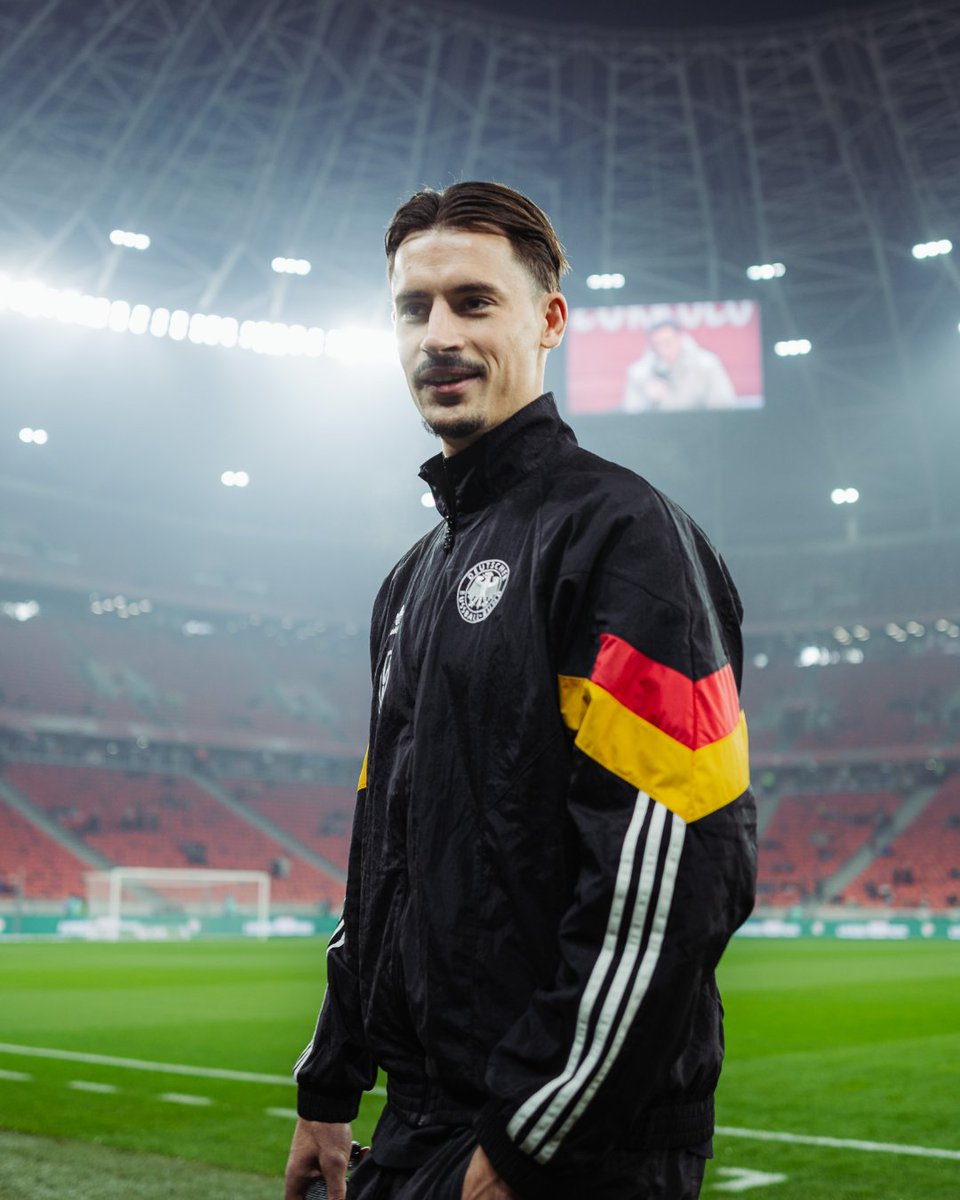 DFB_Team's tweet image. Happy Birthday, Robin! 🖤❤️💛
#dfbteam | 📸 DFB/ Philipp Reinhard