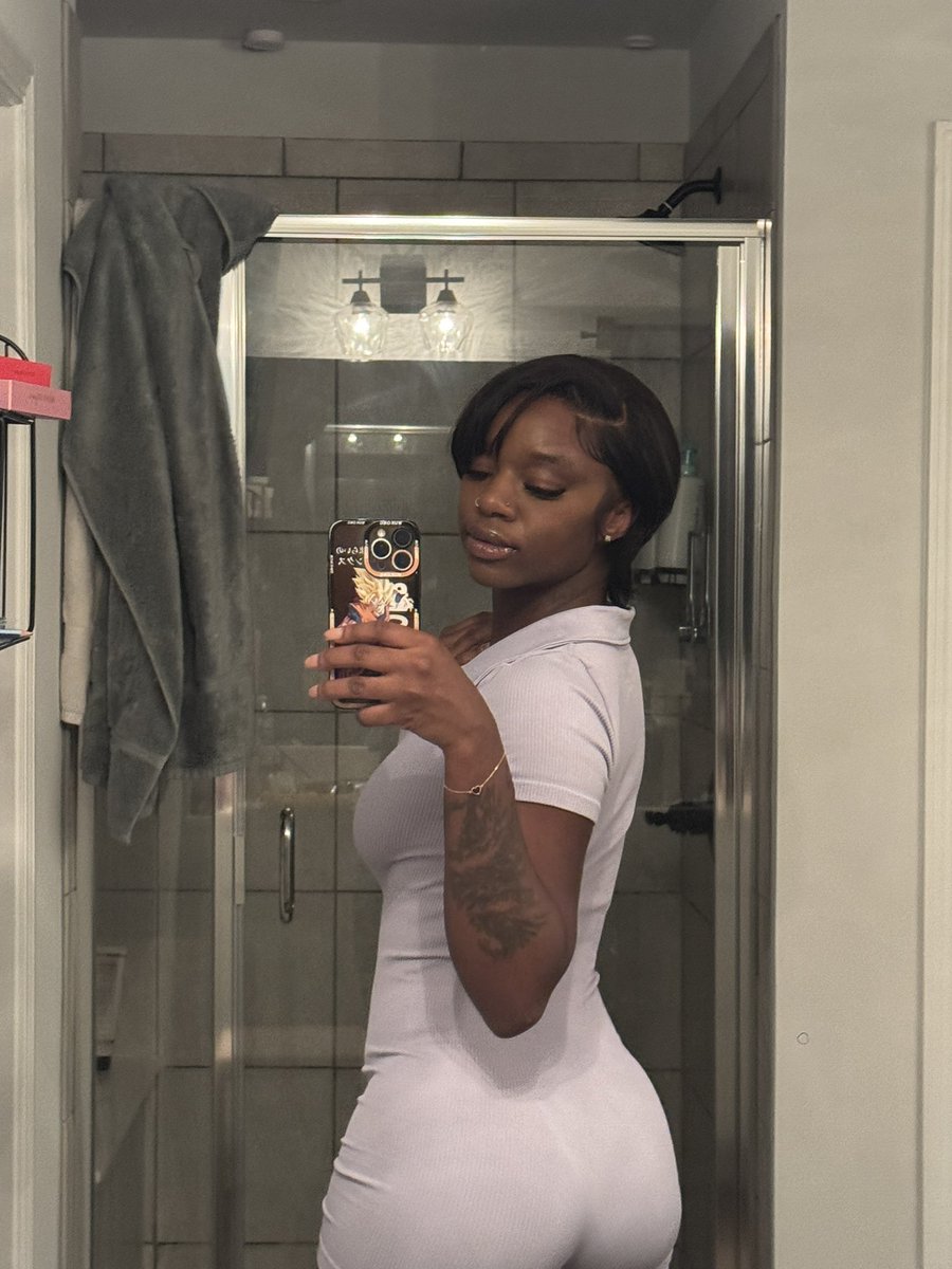 Talk to me nasty 😋yall like my new hairstyle?