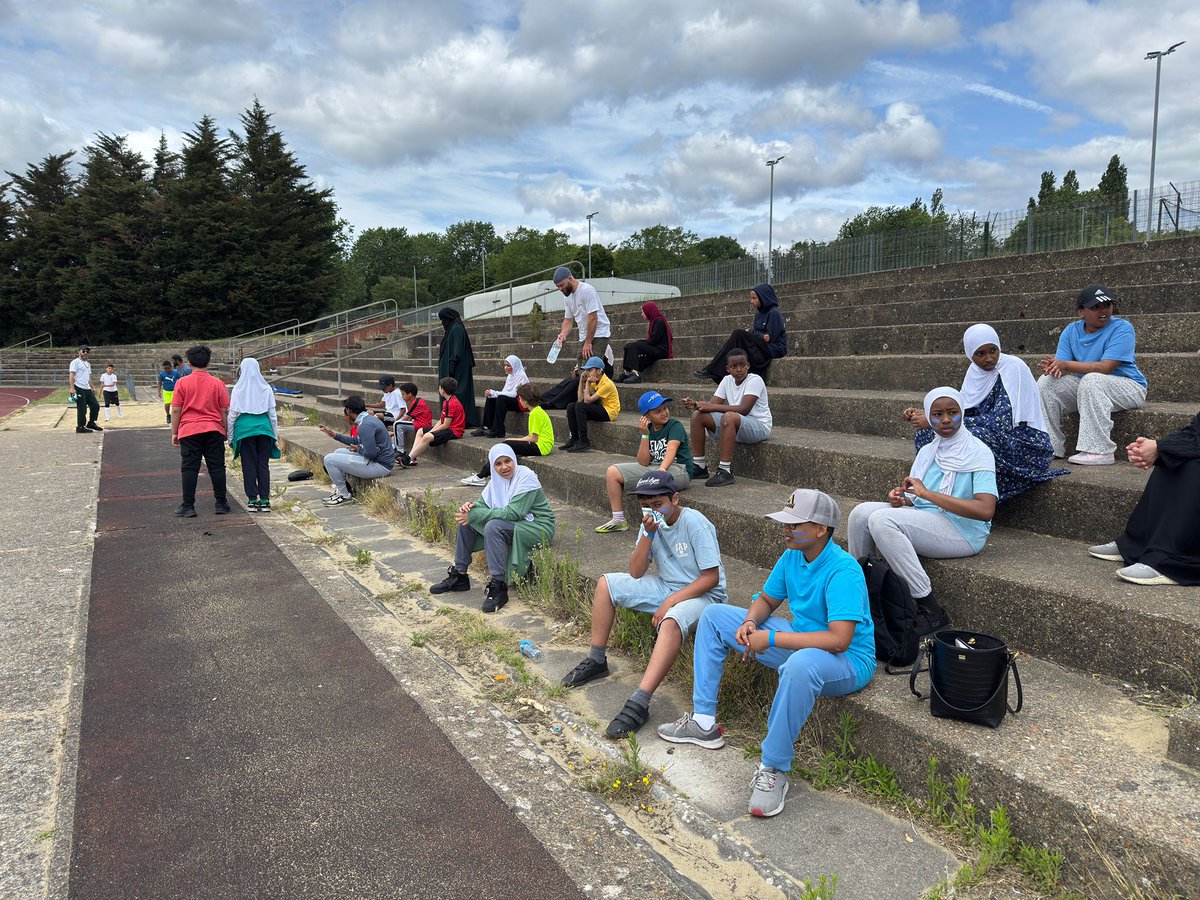 Reliving the glory (and the giggles!) of Sports Day! 🥇 Our Shakhsiyah stars shone bright at New River. Great teamwork, great fun! #ShakhsiyahProud #LondonBranch #SportsDayMemories #NewRiver #PrimaryPE