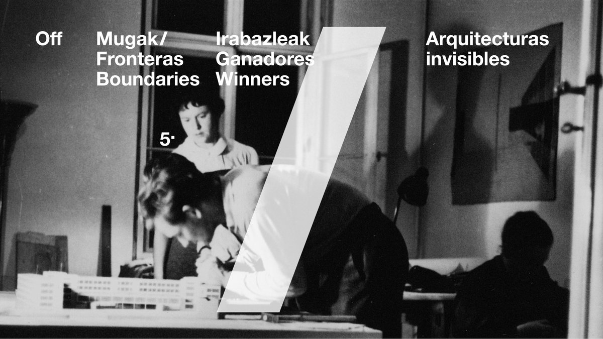 “Arquitecturas invisibles” Lilly Reich-en ondarea eta arkitekturako egile izatea, ikusgarritasuna eta aitortzaren gaiak lantzen dituen mahai inguru bat da.
Arkitekto, komisario eta historialariak biltzen ditu, arkitekturaren historian ez kontuan hartzearen mekanismoen gainean