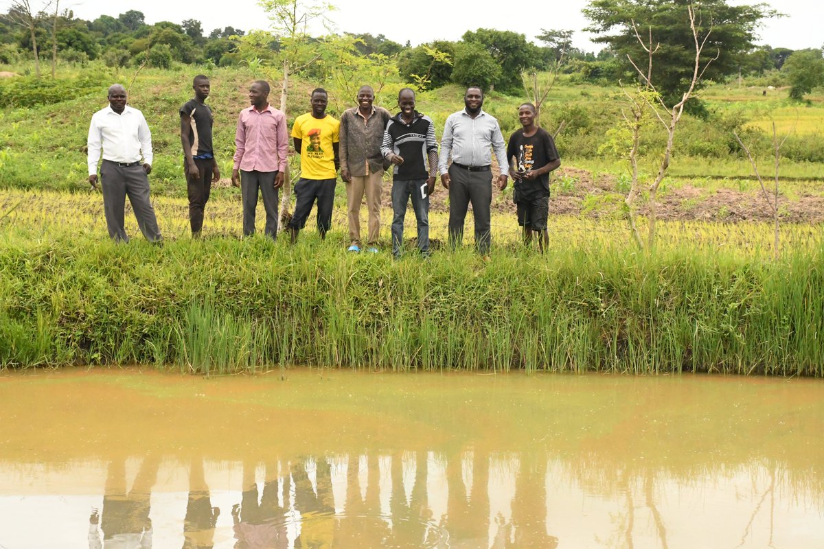 CfprojectG's tweet image. Climate Action: Youth in Namutumba practice Wetland Wise Use principles after government engagements under the @theGCF, @UNDPUganda funded initiative in Uganda.@NwanneObahor @okidi64 @min_waterUg @MAAIF_Uganda @nemaug @OPMUganda @KagutaMuseveni @MalingaMalingaj