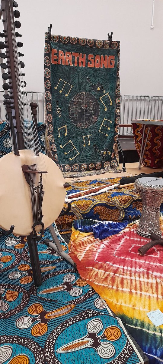 SevenoaksPri's tweet image. We enjoyed an exciting music workshop in school yesterday by Earth Song, who brought musical instruments to life with a wide range of rhythms and sounds 🥁🪘 #SPSValues #enjoymusic #funatschool