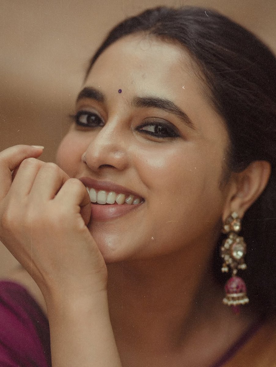 Itz_MichaelVj's tweet image. Pammy 🍊

Saree la Cute 🥰🫣

Priyanka Mohan 🔥

#PriyankaMohan #Priyanka #Pam