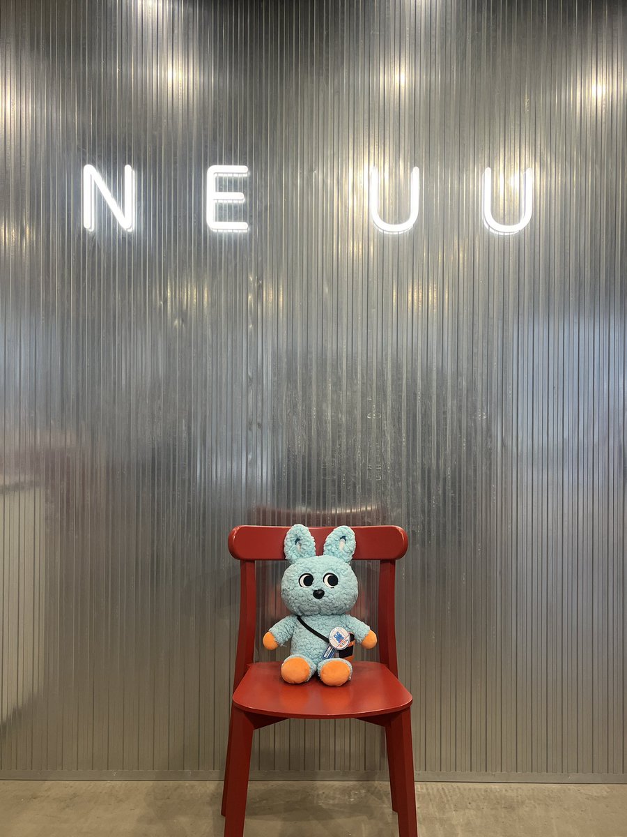 neuu_jp's tweet image. NEUUにもころんが遊びに来てくれました🥰8月中はいてくれるみたいです会いに来てね😊