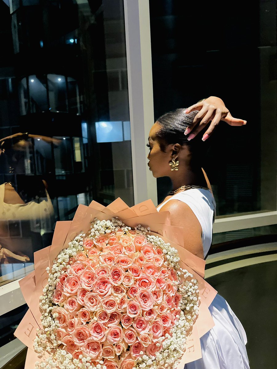 NitahVan's tweet image. ♋️A day to celebrate me ,
🥂Cheers to the art of growing older🥂Grateful, Thankful, Hopeful, Happy…
Happy Birthday to the most amazing person “ME”
#birthday🎂 #me #happybirthday