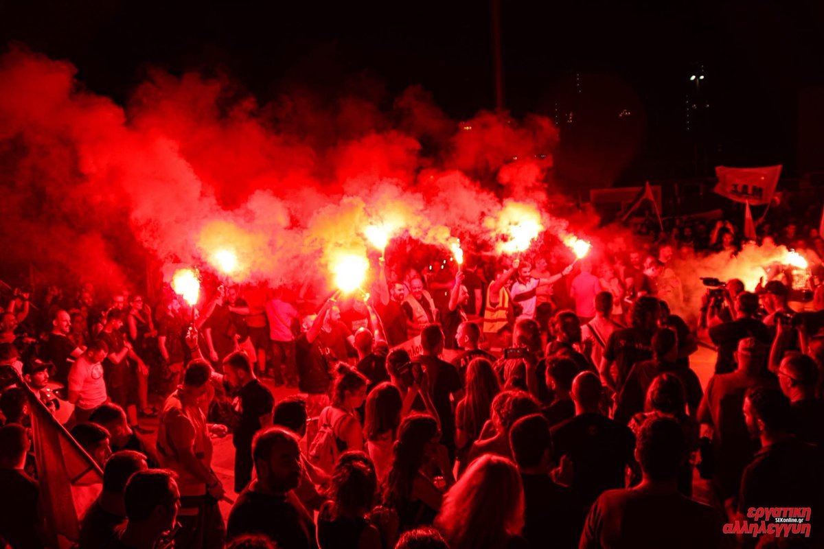 LuGuangMing's tweet image. Massive action at Piraeus port against the Israeli ship Ever Golden - Athens respond to the call of the dockworkers unions. Free Palestine!✊🏼