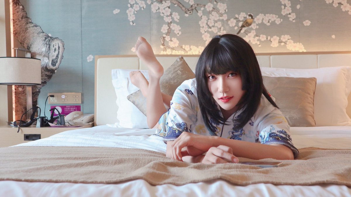 Dora🌈 tweet media