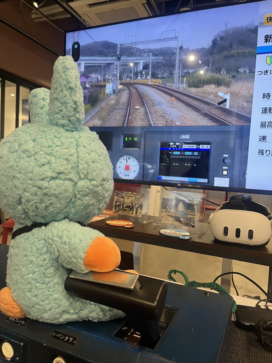 neuu_jp's tweet image. もころん早速運転手シュミレーターを体験してくれてます🥰みなさんもぜひ体験してみてください