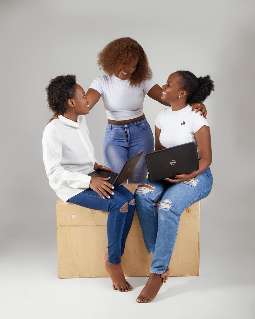 ivleague256's tweet image. They don’t just take seats they own the room.
The women of IV League lead with clarity, creativity and confidence that sets the standard.
Smart, strategic and unstoppable.

#IVLeagueCollective #IVLeagueWay #ClientFocus #MediaProduction #CreativeProfessionals #CreativeAgency