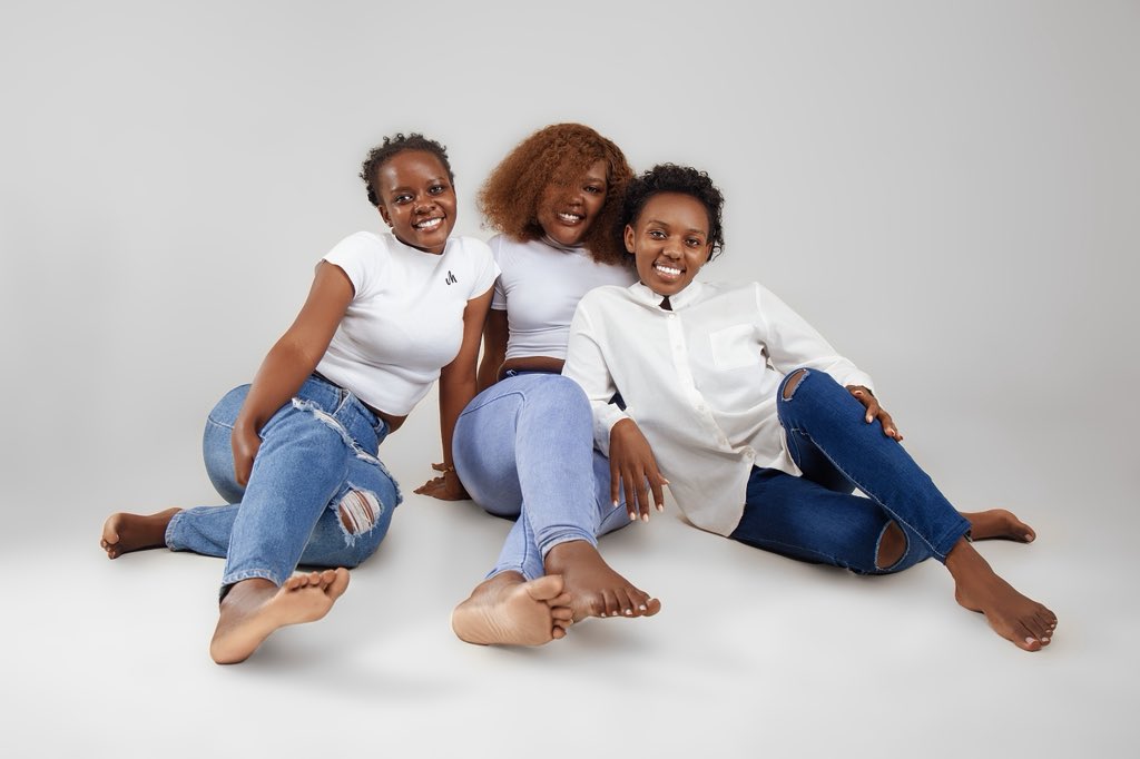 ivleague256's tweet image. They don’t just take seats they own the room.
The women of IV League lead with clarity, creativity and confidence that sets the standard.
Smart, strategic and unstoppable.

#IVLeagueCollective #IVLeagueWay #ClientFocus #MediaProduction #CreativeProfessionals #CreativeAgency