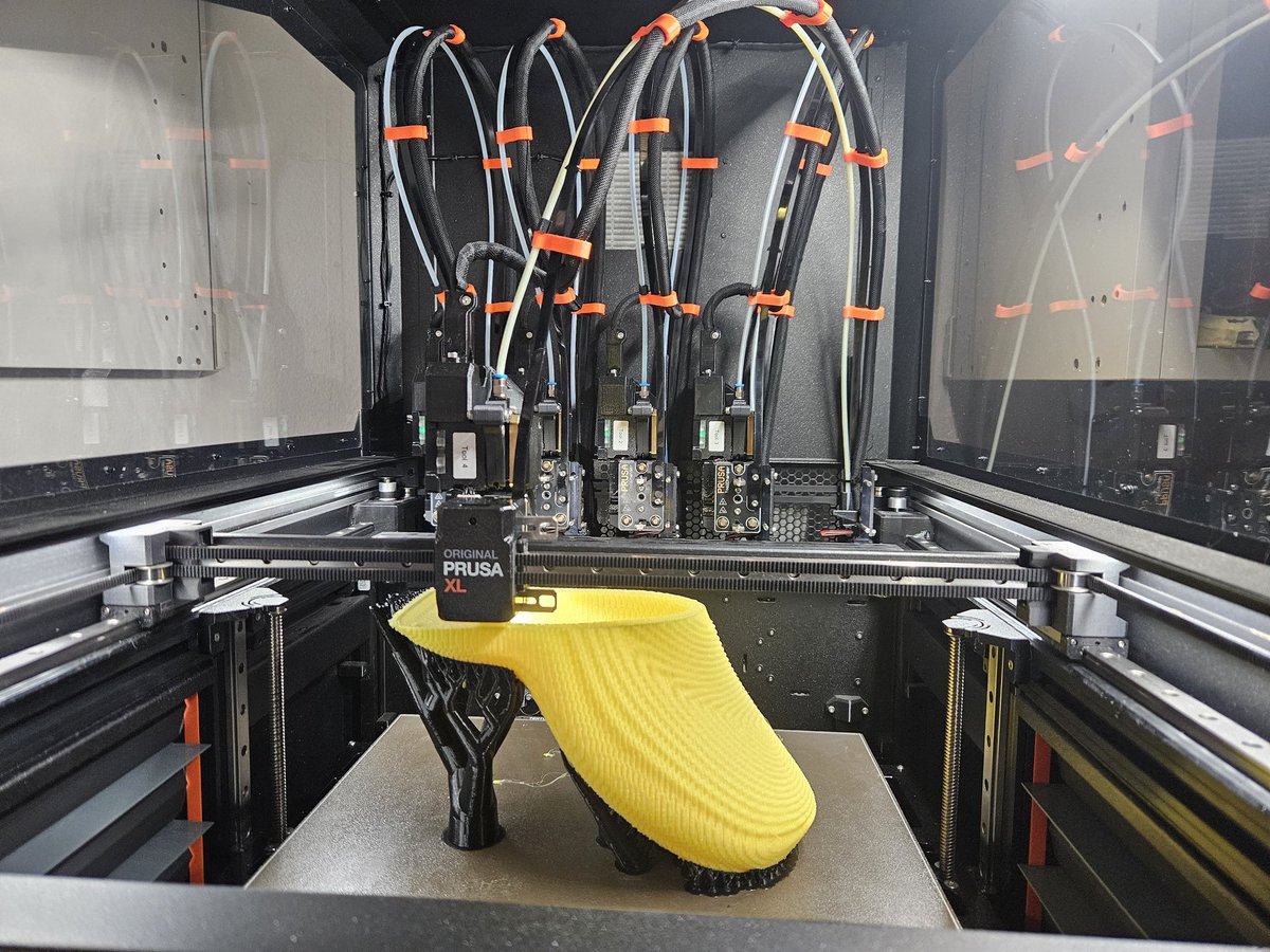 Raphi Sueess tweet media