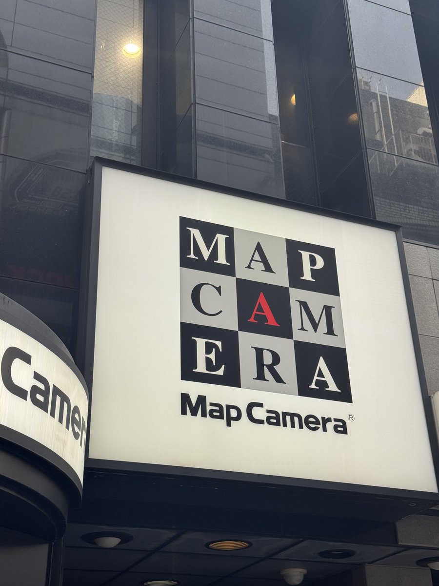 keiichiroooo_m's tweet image. 実店舗に来た
