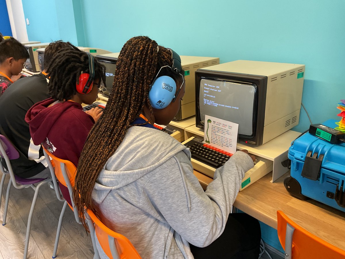 PutteridgeHSch's tweet image. Computing Camp Day 3 was epic! 💻 We visited The National Museum of Computing, coded Snake in BBC Basic 🐍, tackled code-breaking & VR bomb defusal 💣, explored Nuclear Computing, and used AI for movement tracking. A day full of discovery and fun!