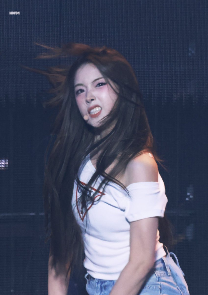 Movon_23's tweet image. 250712 

😠😠😠

#Jiwoo #지우
#NMIXX #엔믹스 #ジウ