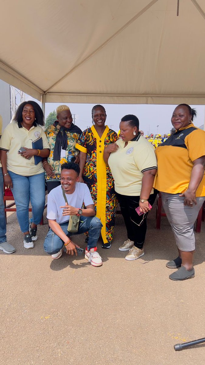 maamamuhoozi's tweet photo. HUGE thanks to the people of Kampala for turning up in large numbers during @KagutaMuseveni PDM tour at Namboole! ๐ Your enthusiasm & support meant the world to us! ๐ Big shoutout to the @patriotic_Corps for flawlessly organizing this successful event! ๐ #PDMTour #Namboole https://t.co/5SUsqVNvNF