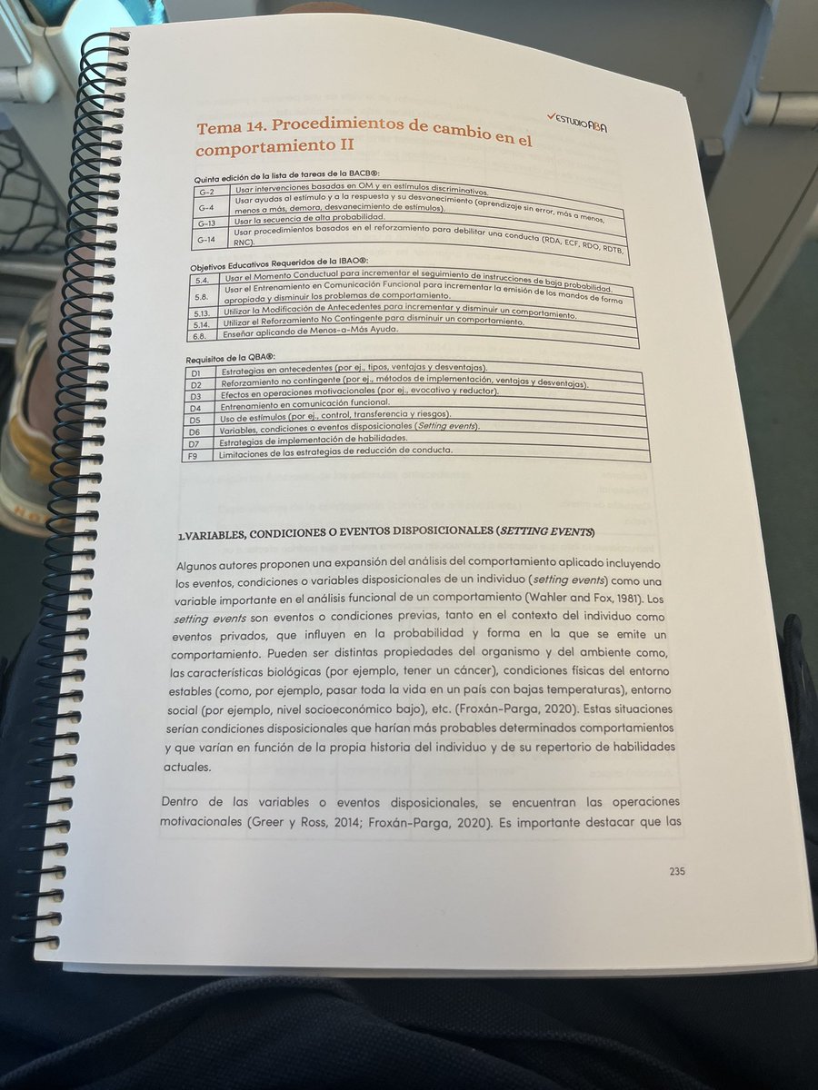 jhilinger's tweet image. Viajar en tren desde Almería es un momento ideal para hacer una formación o preparar un examen. 😐
#IBA