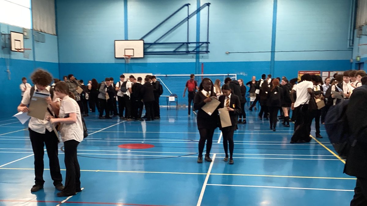 Year 10 had their mock results day yesterday— it was fantastic to see so many smiling faces! We’re so proud of their hard work and achievements. Bring on Year 11 — you’ve got this! 🌟👏 #Proud #MockResults #Year11Ready