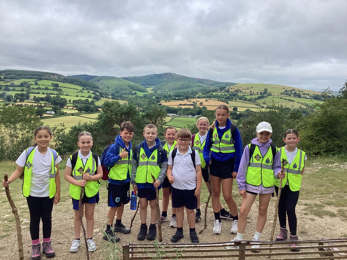 stmonicasbootle's tweet photo. Year 5 Mini Police had a brilliant hike at Loggerheads today! 🌲🚶♂️🚶♀️ Outstanding behaviour – a real credit to the school. Huge thanks to @MerseyPolice for their support! 👮♂️👏 #MiniPolice #Loggerheads #wellbeingatstmonicas https://t.co/ZlPICa2skR