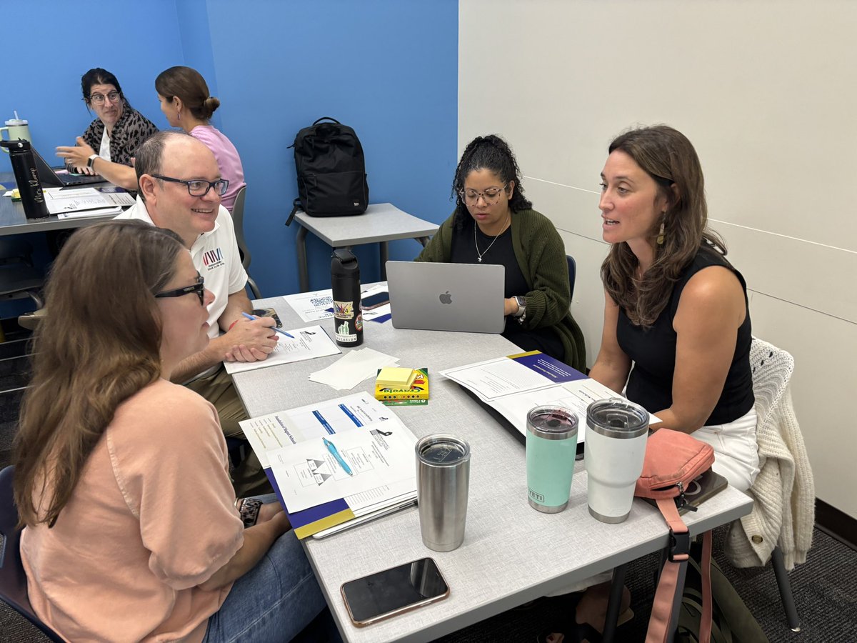 JcpsMagnet's tweet image. Kicking off the year right with training for our magnet leaders with @MagnetSchlsMSA Diverse and Dynamic Learning Environment professional learning.  @JCPSKY #JCPSMagnets #WeAreJCPS