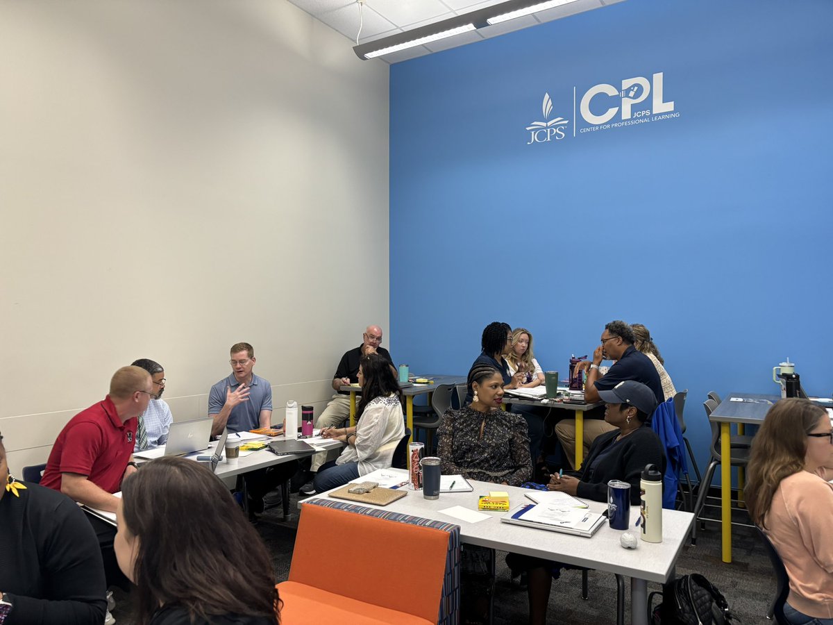 JcpsMagnet's tweet image. Kicking off the year right with training for our magnet leaders with @MagnetSchlsMSA Diverse and Dynamic Learning Environment professional learning.  @JCPSKY #JCPSMagnets #WeAreJCPS