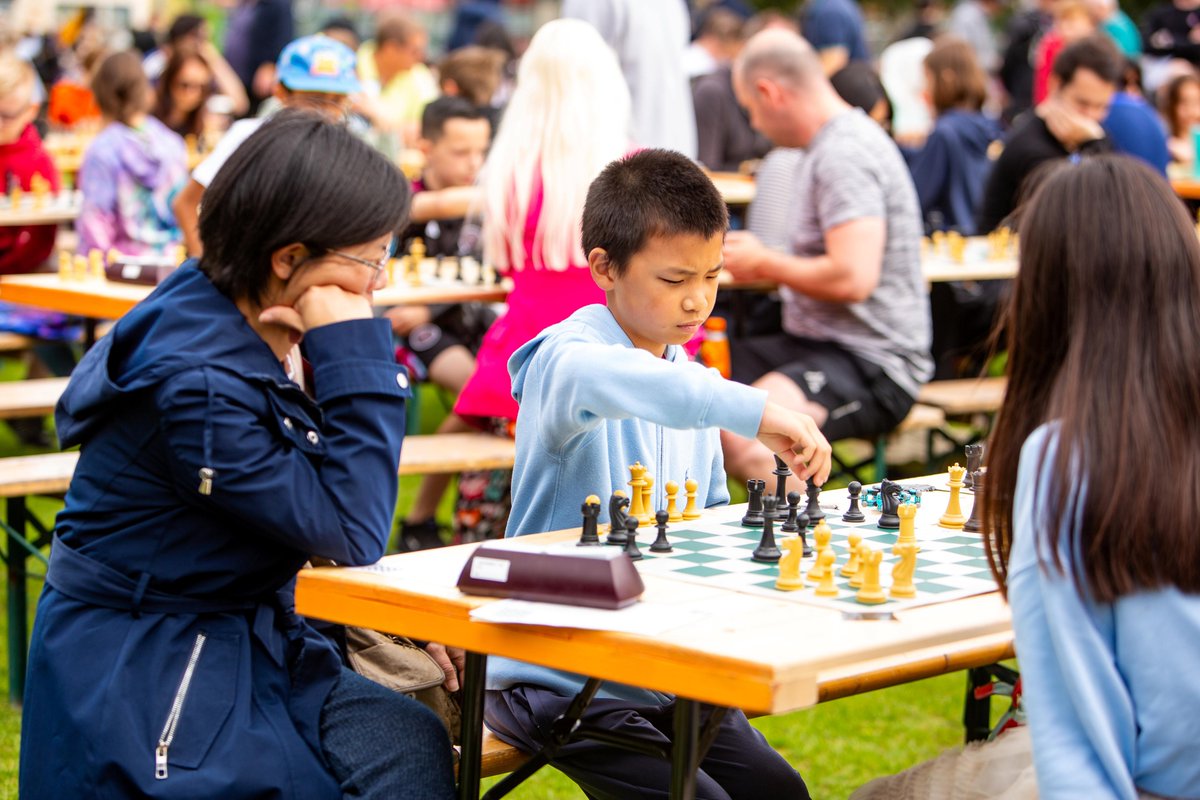 LiverpoolTIC's tweet image. ♟️ Your move, Liverpool!

#ChessFest returns to @Liverpool_ONE this Sunday 20 July with Giant chess, Blitz tournament, free lessons + Ukrainian music &amp;amp; dance 🎶🇺🇦

Celebrate 5 years of free family fun + countdown to the British Chess Championships!
 👉 chessinthesquare.com