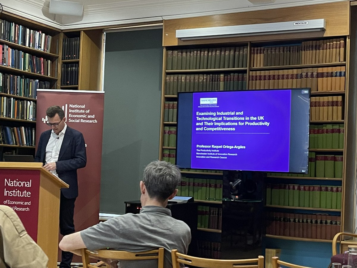 HMorganThompson's tweet image. Fascinating @NIESRorg lecture - highlighting the need for a place-based analysis of industrial strategies.
Great to take a sectoral approach to spurring economic growth - but potential for exacerbating existing inequalities, with many growth-generating industries located in…