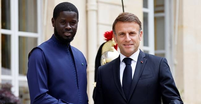 trrnewsng's tweet image. 𝐅𝐫𝐚𝐧𝐜𝐞 𝐄𝐧𝐝𝐬 𝐒𝐞𝐧𝐞𝐠𝐚𝐥 𝐌𝐢𝐥𝐢𝐭𝐚𝐫𝐲 𝐏𝐫𝐞𝐬𝐞𝐧𝐜𝐞 

France has officially completed the withdrawal of all its troops from Senegal today. This historic move, following President Faye&apos;s push for sovereignty,marks a new chapter for both nations
#puppeth #EstateX