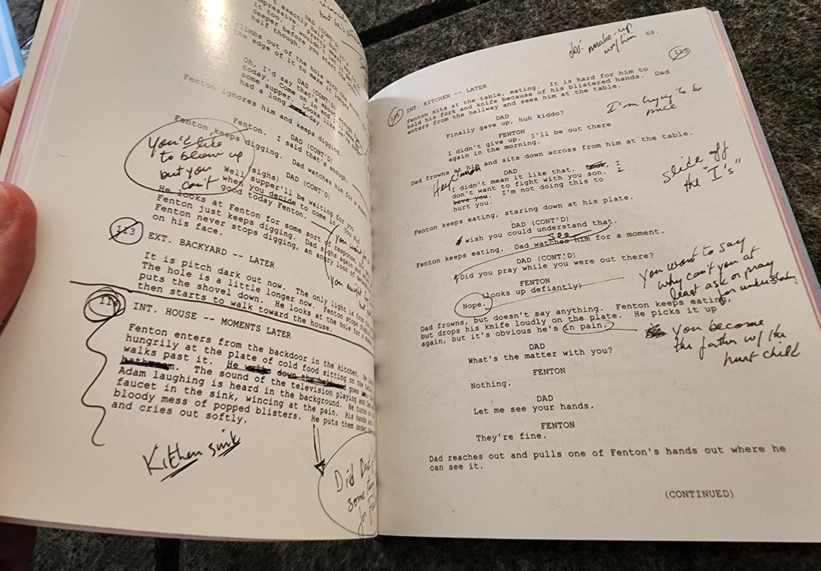 TwinFlicks's tweet image. Exclusively from Lionsgate Limited Frailty limited box set restored in 4K and includes a replica of the script from Bill Paxton!
@Lionsgate #BillPaxton #matthewmcconaughey #4k #4kultrahd #PhysicalMedia #lionsgatelimited #bluray