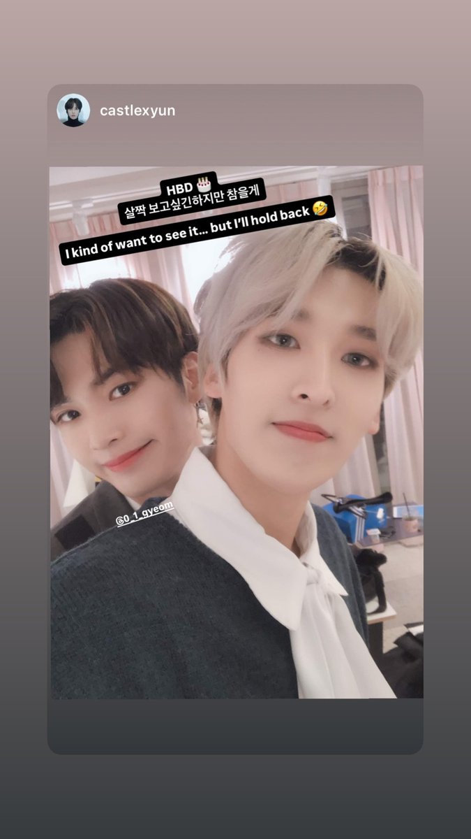 Atualização do Hangyeom na história da conta do Instagram @//0_1_gyeom

#HANGYEOM #한겸 #송한겸 #OMEGA_X #오메가엑스