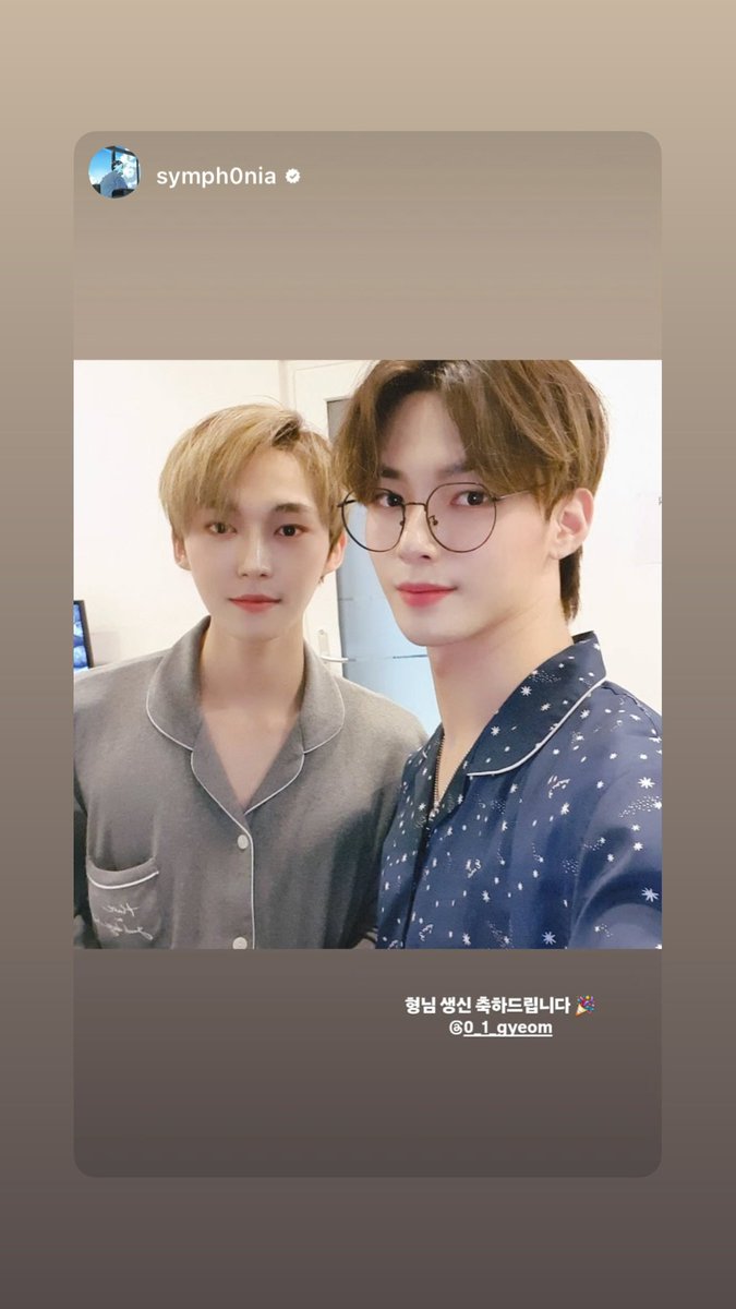 Atualização do Hangyeom na história da conta do Instagram @//0_1_gyeom

#HANGYEOM #한겸 #송한겸 #OMEGA_X #오메가엑스