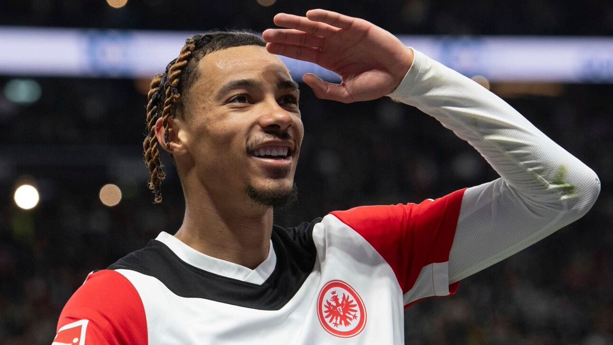 SkySportsLyall's tweet image. Hugo Ekitike wants to join #Liverpoolfc. He's agreed in principle if a deal can be done between clubs. #LFC have indicated to #EintrachtFrankurt they are ready to make an official offer. Talks progressing quickly. More on @SkySportsNews w/@VinnOConnor/ @markmcadamtv)