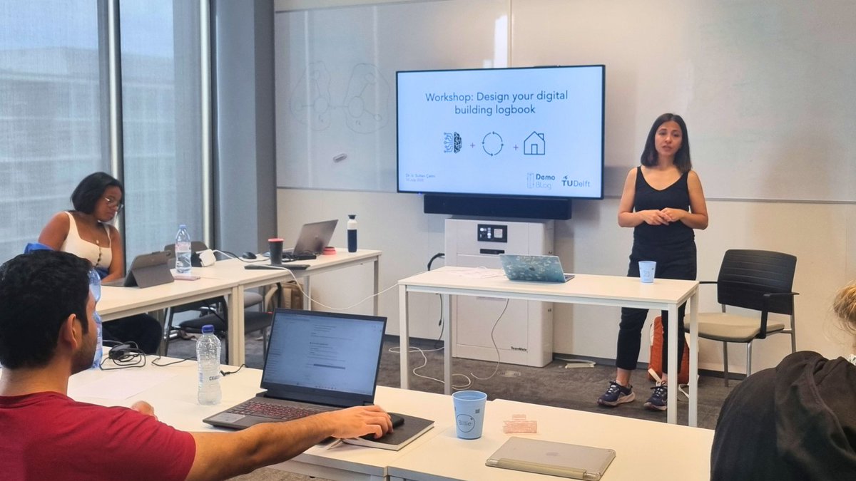 DemoBLogProject's tweet image. What does a workshop on digital tools for circular buildings look like? 🏢♻️🏘️

@urbanenergytud&apos;s Sultan Çetin led a hands-on session with 15 students at @VUamsterdam’s #CircularEconomy Summer School

📸 See what they created: demo-blog.eu/news/news/inte…

#DigitalBuildingLogbook