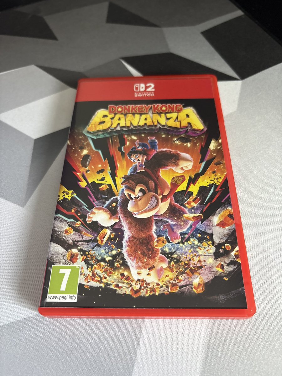 BumbleBlaster's tweet image. First Physical Switch 2 game!

#DonkeyKongBananza