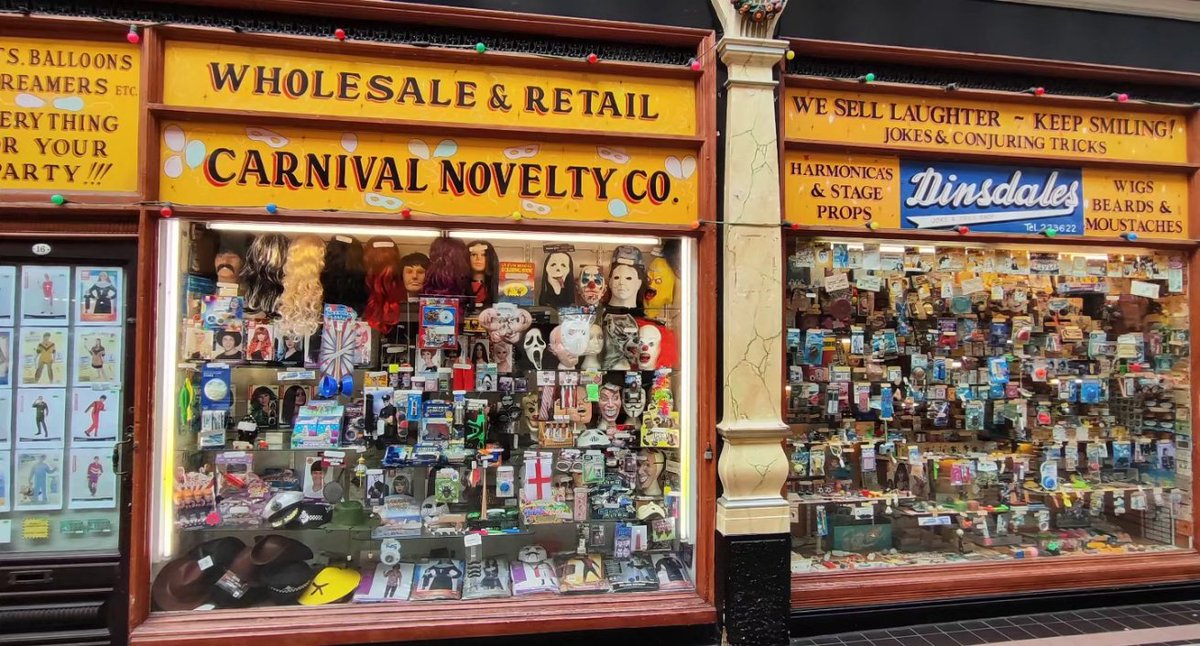hulltourguide's tweet image. If you fancy a sunny stroll through 800 years of Hull's history come and join the Old Town guided walk on Friday 18th, Saturday 19th and Sunday 20th. 2pm from Queen Victoria statue, £5 per person - no booking required 😎🌞 #MustBeHull