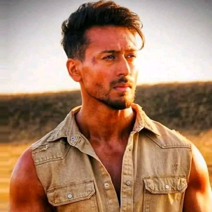 IT'S TIGERIAN (@oye_tigerian) on Twitter photo Kaab aayega #Baaghi4 teaser
<a href="/NGEMovies/">Nadiadwala Grandson</a> jaldi kaaro Yaar aur wait Nahi hota humce
#tigershroff
#tigerians
#bollywood Kaab aayega #Baaghi4 teaser
<a href="/NGEMovies/">Nadiadwala Grandson</a> jaldi kaaro Yaar aur wait Nahi hota humce
#tigershroff
#tigerians
#bollywood