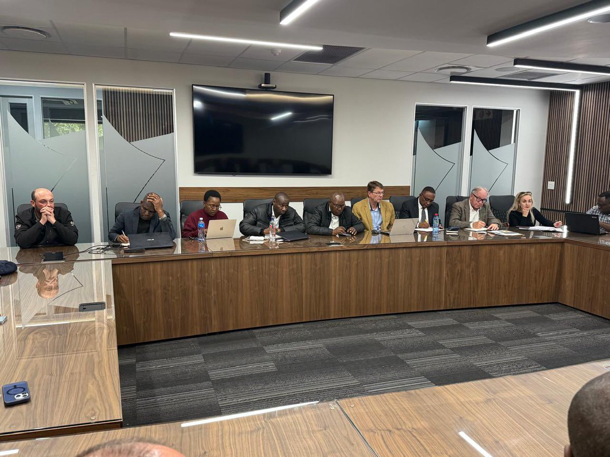 MMC Frans Boshielo (@mmcboshielo) on Twitter photo MMC for Utility Services ( Water & Electricity) currently in a meeting with Groenkloof & Waterkloof stakeholders engaging on power line & cable theft <a href="/CityTshwane/">City of Tshwane</a> <a href="/kholofeloMorodi/">Kholofelo Morodi</a> <a href="/nasiphim/">Dr Nasiphi Moya</a> MMC for Utility Services ( Water & Electricity) currently in a meeting with Groenkloof & Waterkloof stakeholders engaging on power line & cable theft <a href="/CityTshwane/">City of Tshwane</a> <a href="/kholofeloMorodi/">Kholofelo Morodi</a> <a href="/nasiphim/">Dr Nasiphi Moya</a>