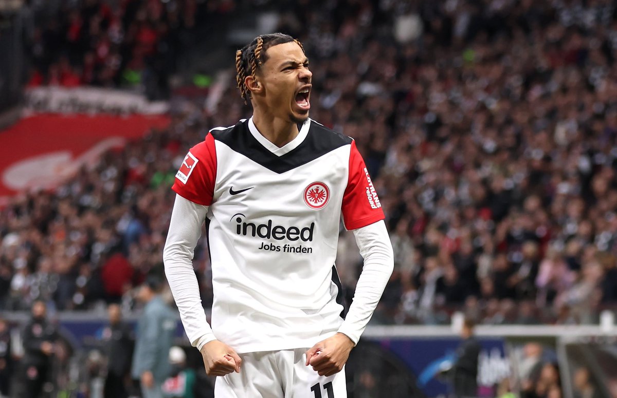 🚨 Hugo Ekitike has been clear with Eintracht: he wants Liverpool move, as contract terms have already been discussed.

Negotiations continue after first bid turned down, clubs remain in talks as Liverpool will insist.

Newcastle out since yesterday.

🎥 youtu.be/Gz1QFxZrmBc