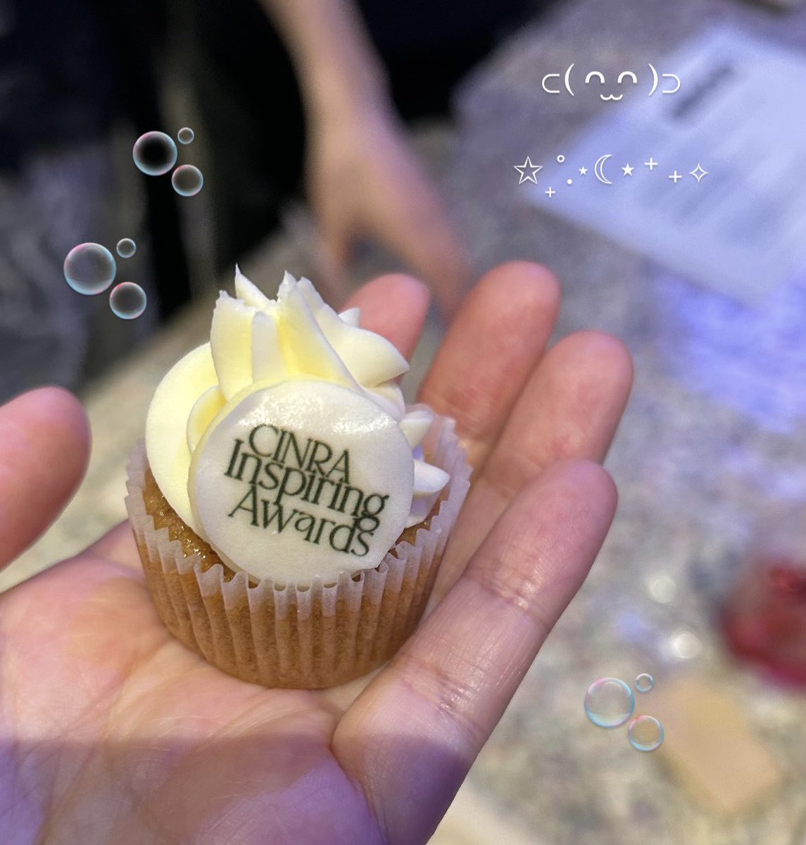 seratasan's tweet image. 先日、CINRA Inspiring Awardsの授賞式がありまして私も出席だけさせていただきました
授賞式やスピーチの代読はSHUROの関谷編集長に代理でしてもらいました🙇🌴
林士平さんの言葉にまた一つ自信をつけさせていただきました🖋️🔥漫画がんばろう…!
すごく素敵な授賞式でした🌃ありがとうございました