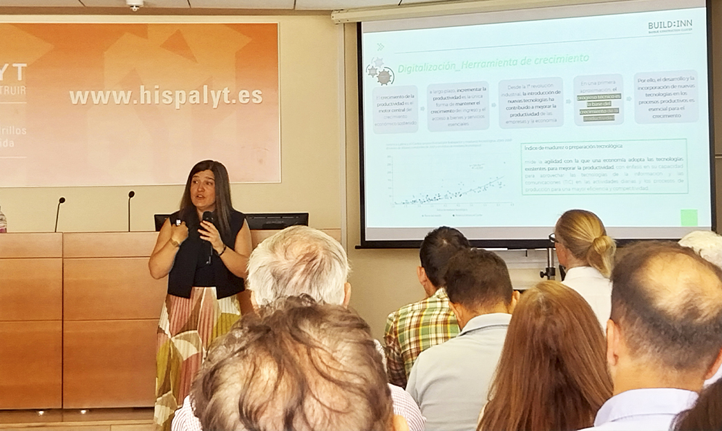 Hispalyt (@hispalyt) on Twitter photo Durante el I Foro Hispalyt sobre Construcción Industrializada con Ladrillo, Marta Epelde, directora del <a href="/BuildinnCluster/">BUILD:INN, Basque Construction Cluster</a>, nos dejó una interesante ponencia.
🔍 Con datos claros y visión estratégica, propuso un modelo colaborativo que reúna a diseñadores, constructores, Durante el I Foro Hispalyt sobre Construcción Industrializada con Ladrillo, Marta Epelde, directora del <a href="/BuildinnCluster/">BUILD:INN, Basque Construction Cluster</a>, nos dejó una interesante ponencia.
🔍 Con datos claros y visión estratégica, propuso un modelo colaborativo que reúna a diseñadores, constructores,