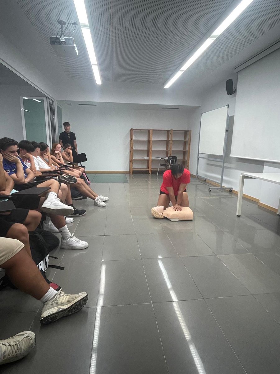 🔴 Examen pràctic de Primers Auxilis!

#esportescolar #consellsesportius